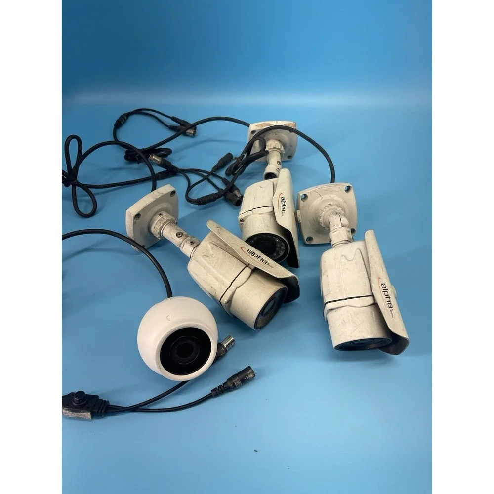 Alpha CCTV Security Cameras Lot of‎ 3+1 Wired Bullet Dome Untested
